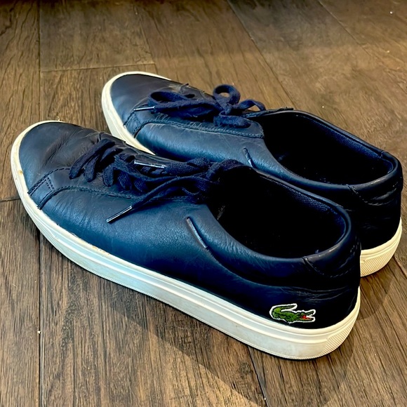 Men’s Lacoste runners size 9.5 USA. Lightly worn. - Picture 2 of 5